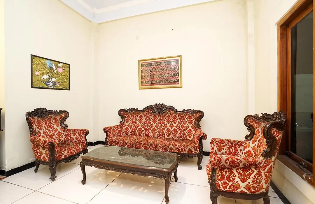Kartika Syariah Homestay by Stayku-1