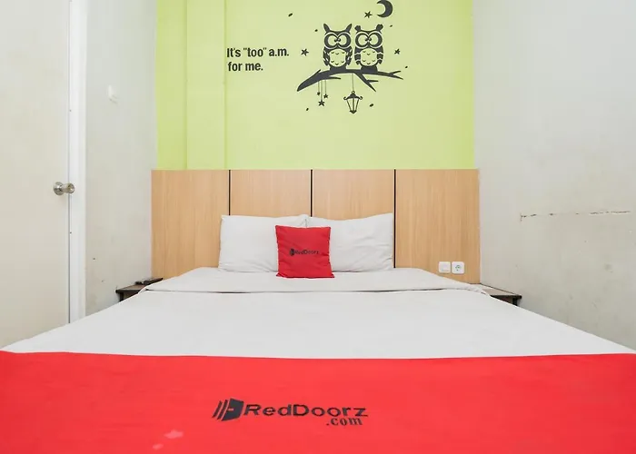 Reddoorz @ Darmo Surabaya Hotel