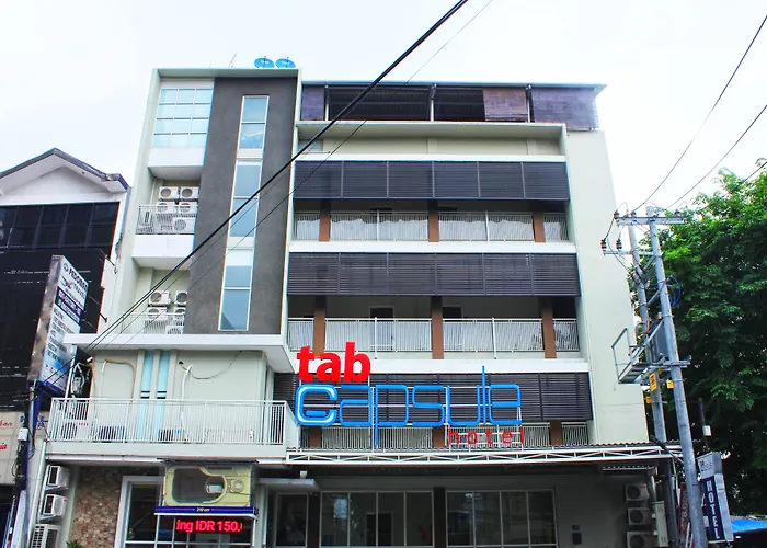 Tab Capsule Hotel - Kayoon Surabaya